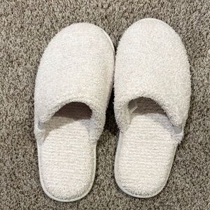 Barefoot Dreams Small Slippers